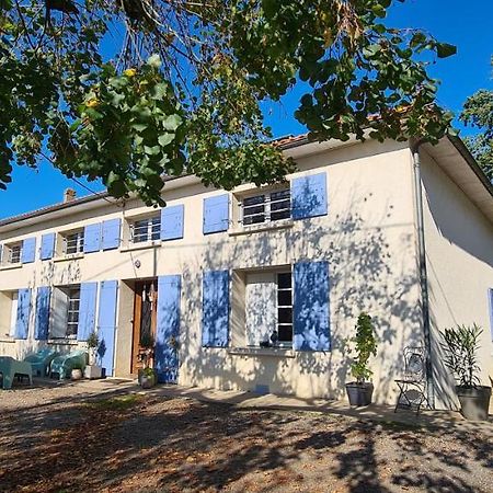 Bed and Breakfast Le Coq En Repos Saint-Sylvestre-sur-Lot Esterno foto