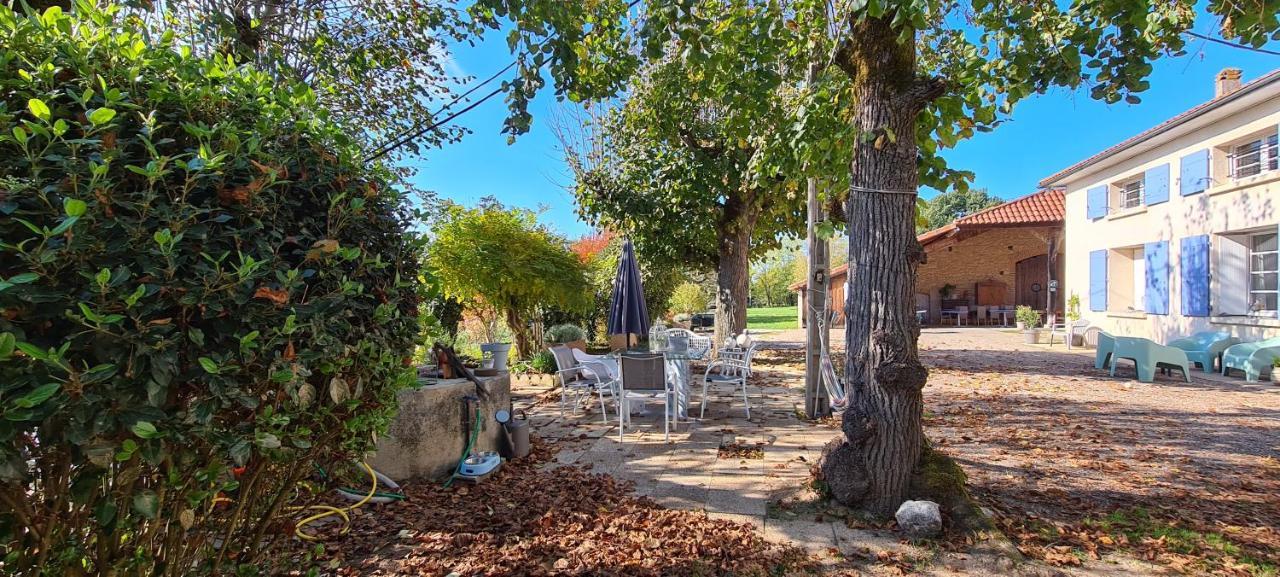 Bed and Breakfast Le Coq En Repos Saint-Sylvestre-sur-Lot Esterno foto