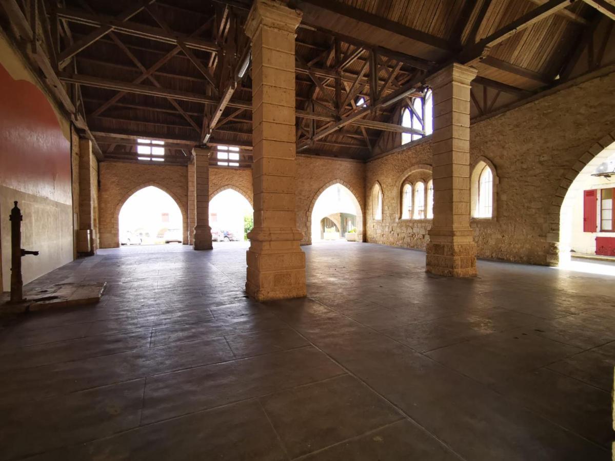 Bed and Breakfast Le Coq En Repos Saint-Sylvestre-sur-Lot Esterno foto