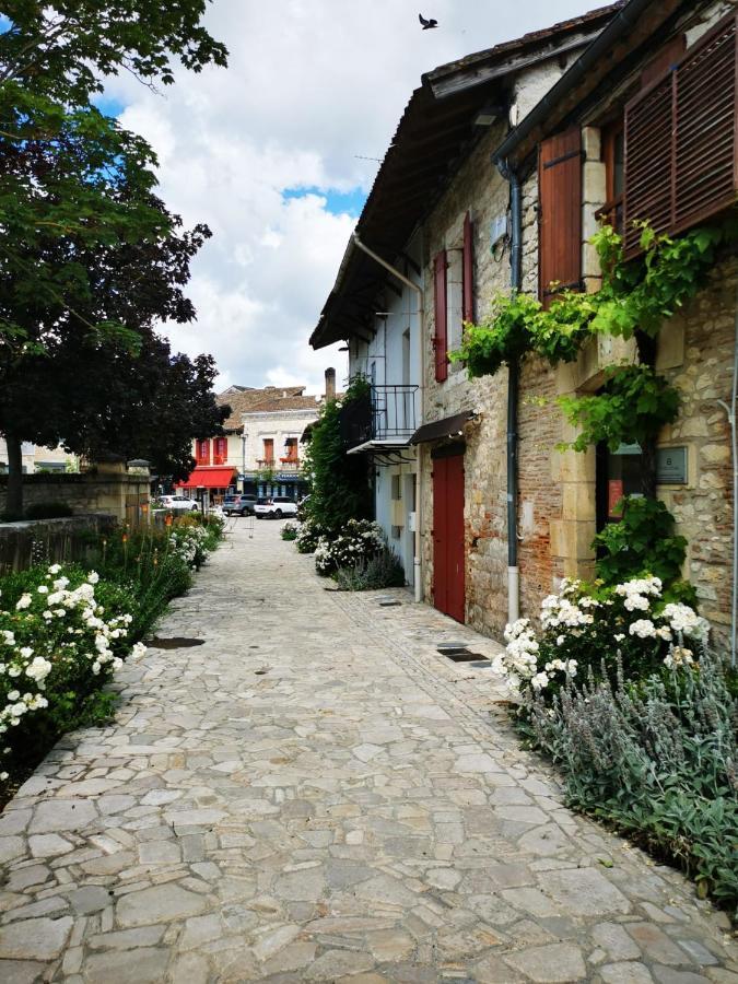 Bed and Breakfast Le Coq En Repos Saint-Sylvestre-sur-Lot Esterno foto
