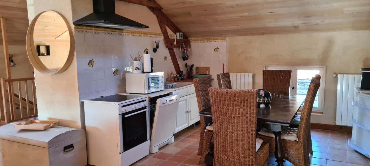 Bed and Breakfast Le Coq En Repos Saint-Sylvestre-sur-Lot Esterno foto